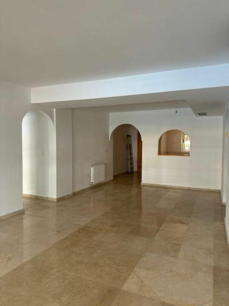 15eeca92b35cc2c376857f78bd620330 - 5