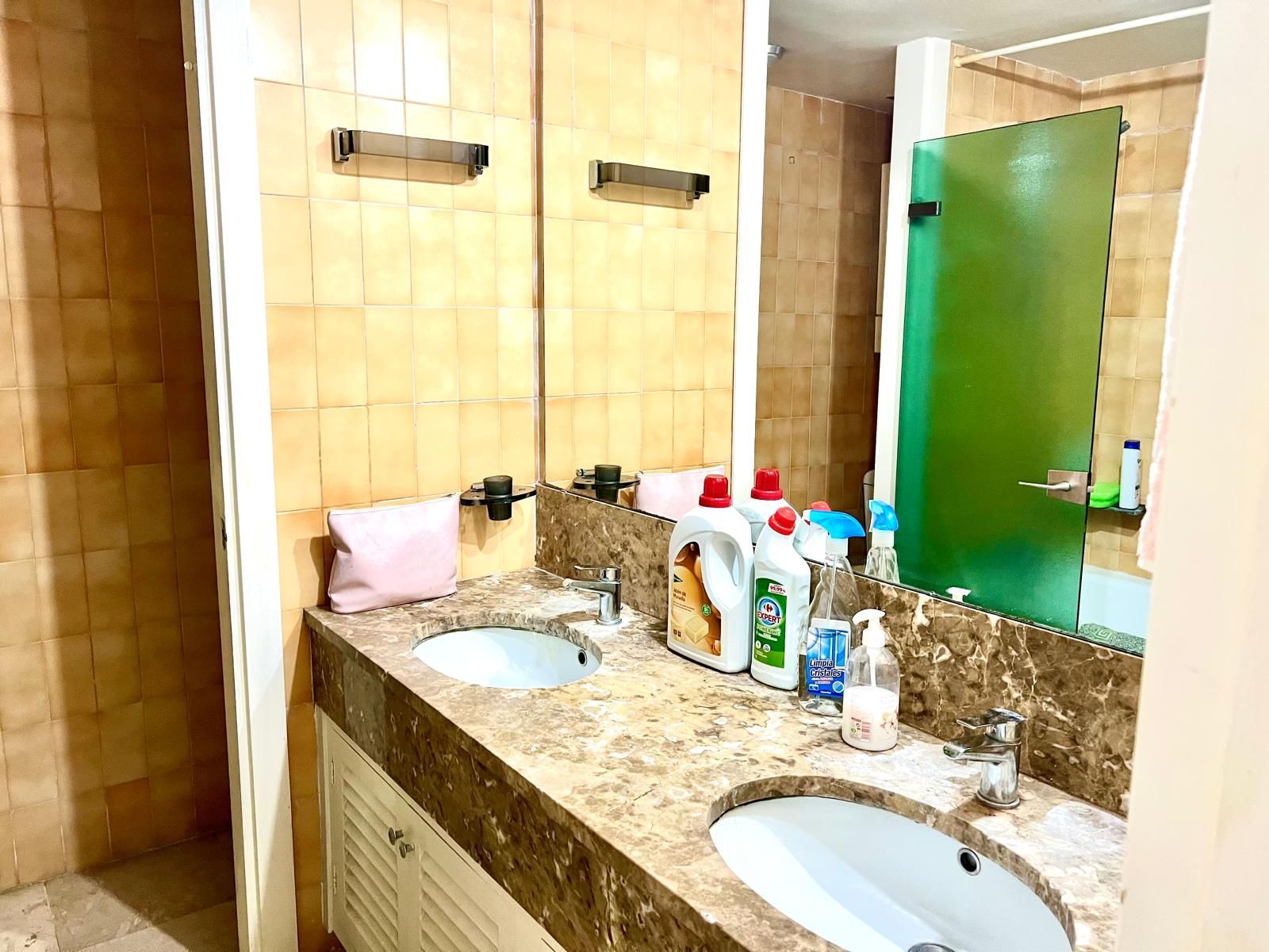 1b050d3d4ca1cbcabaebf9883b334176 - 11