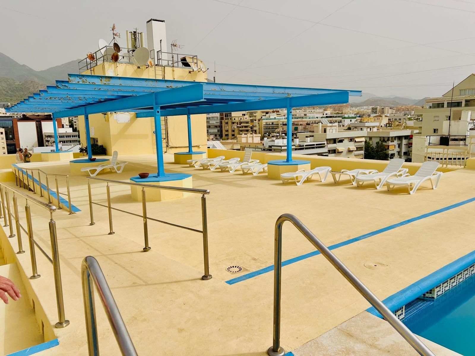 1b050d3d4ca1cbcabaebf9883b334176 - 15