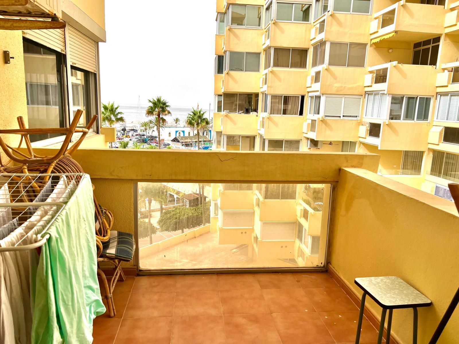 1b050d3d4ca1cbcabaebf9883b334176 - 2