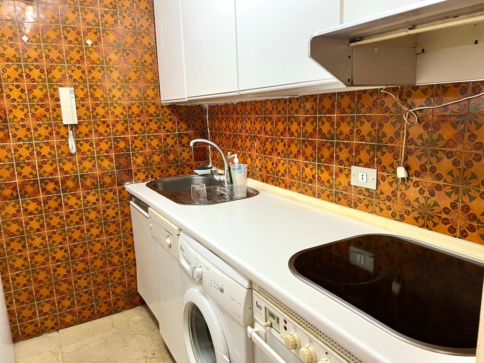 1b050d3d4ca1cbcabaebf9883b334176 - 8