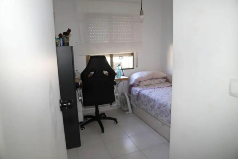 d839fea3dd7621b2abbc8f18a67a0d48 - 10