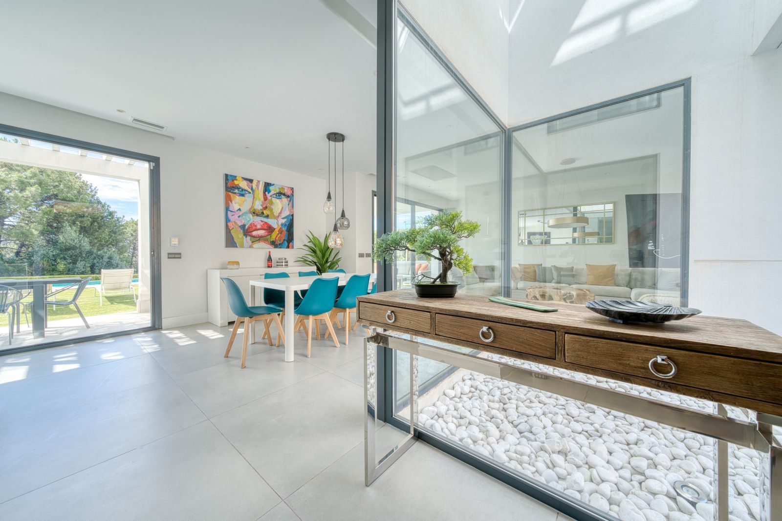 e0b514bf7da15bc522868d4c1a990f5e - 7