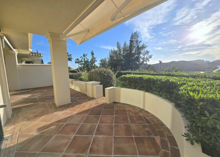 0bfb614f3f43f6dd52fa974c53d1a871 - 2