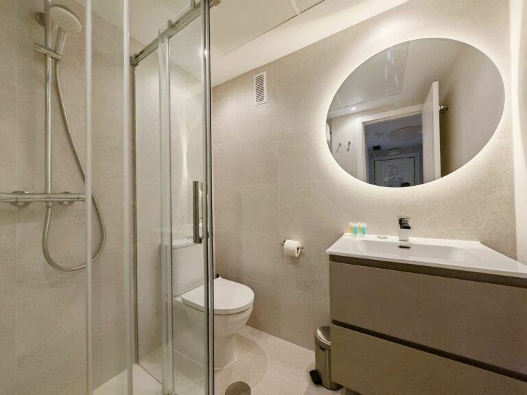 12b75ddc1e2d140d8e4613486ead3a88 - 13