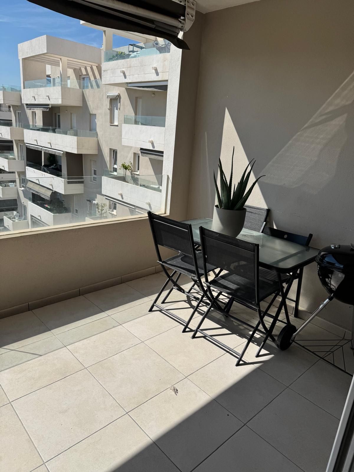 1b9fd6678d083270f96f9f4d1af56d8d - 11