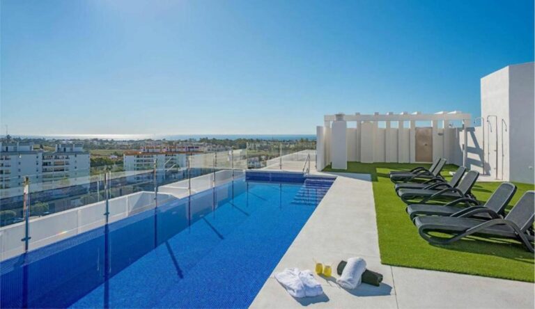 1b9fd6678d083270f96f9f4d1af56d8d - 12