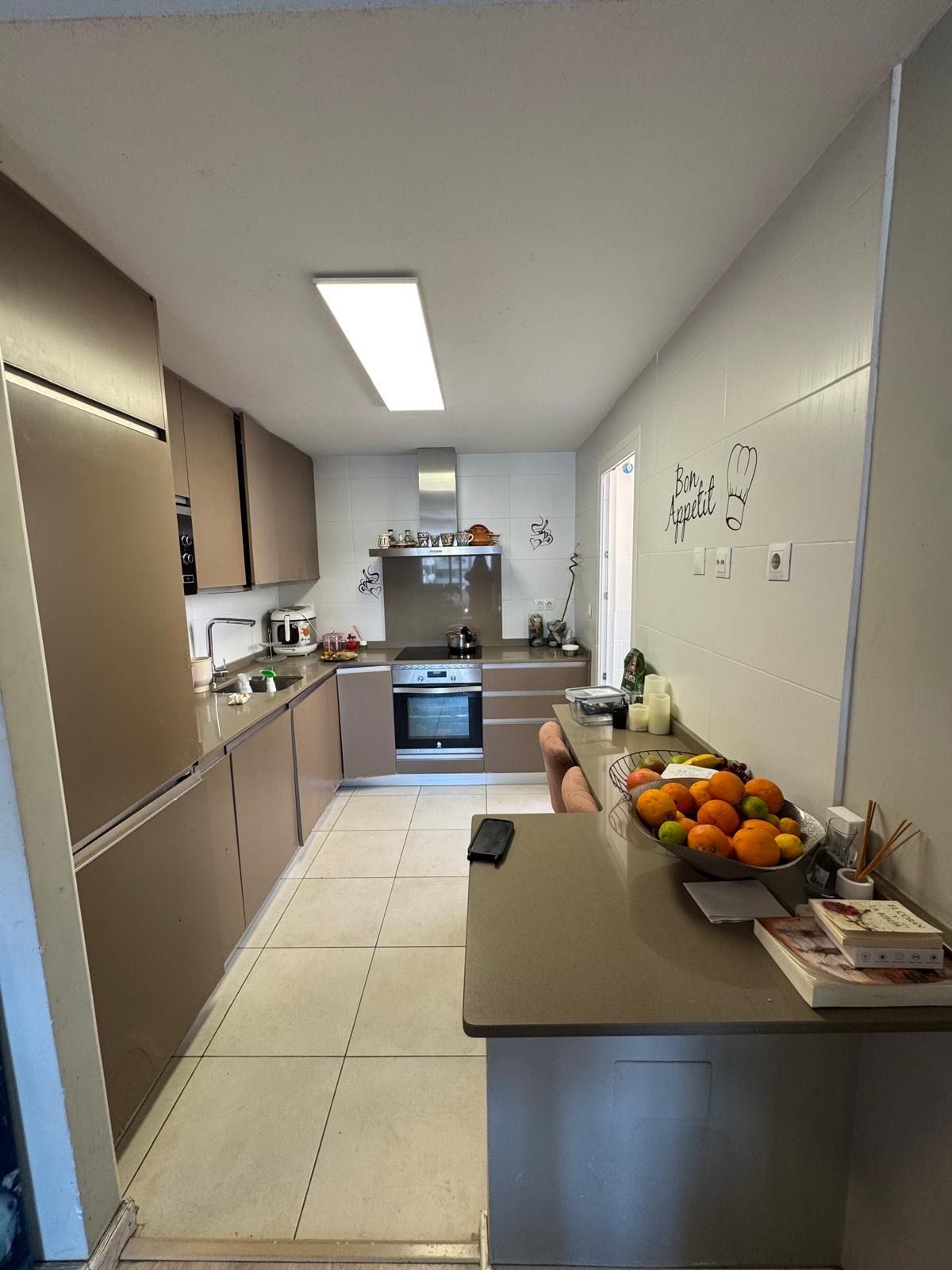 1b9fd6678d083270f96f9f4d1af56d8d - 3