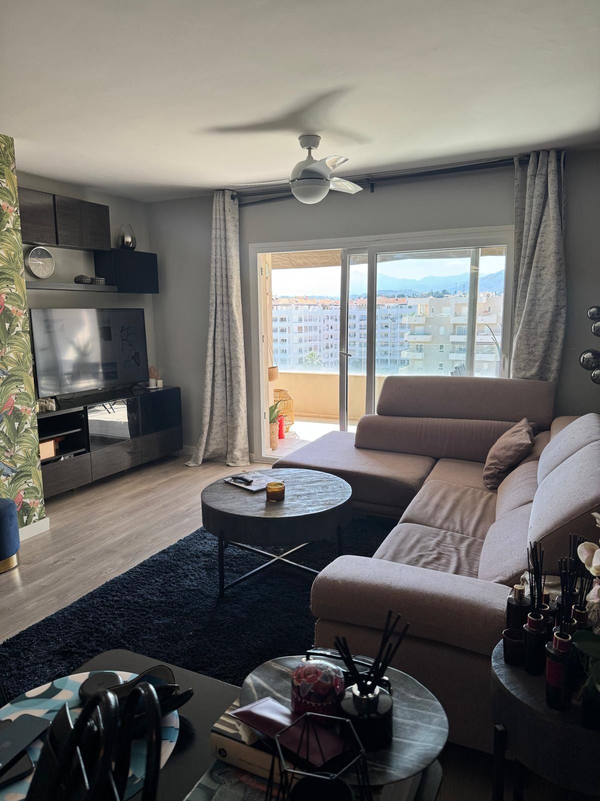 1b9fd6678d083270f96f9f4d1af56d8d - 4