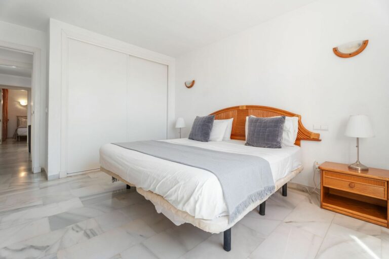 2302bebbae41b00dc5db57a13bb287a7 - 13