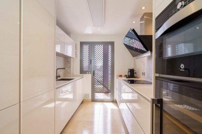 5b94ba3927679d31a7e225a2d89be69b - 15