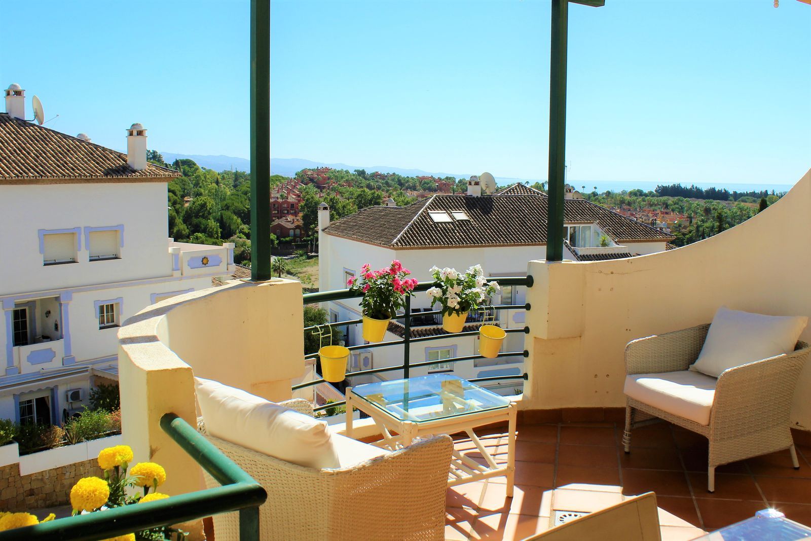 743905c009b8648549d60a3362f2c064 - 16