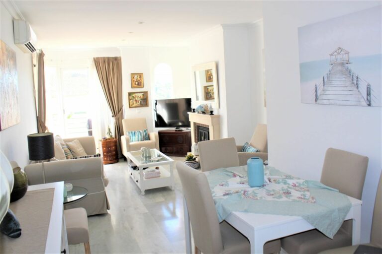 743905c009b8648549d60a3362f2c064 - 2