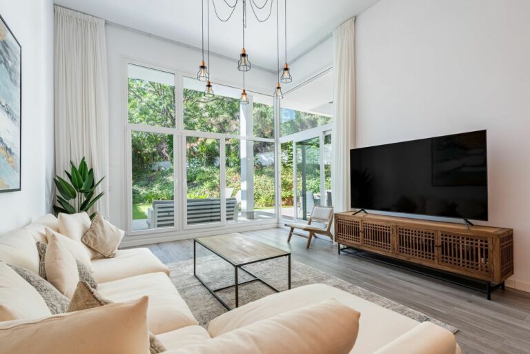 8f3440f8a0966fb05c72c92167650b34 - 13