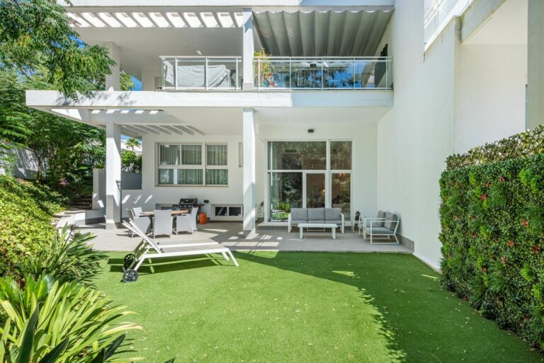 8f3440f8a0966fb05c72c92167650b34 - 6