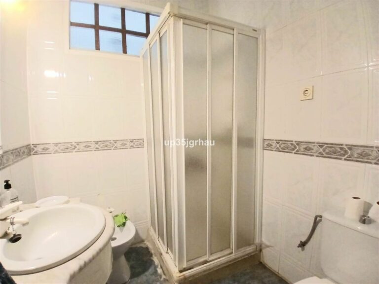 9b5a9406b030d3137e6f88241f550da4 - 15