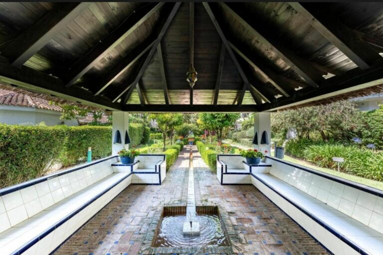 9f3f70080bd43b9225792c6ba7b320c9 - 16