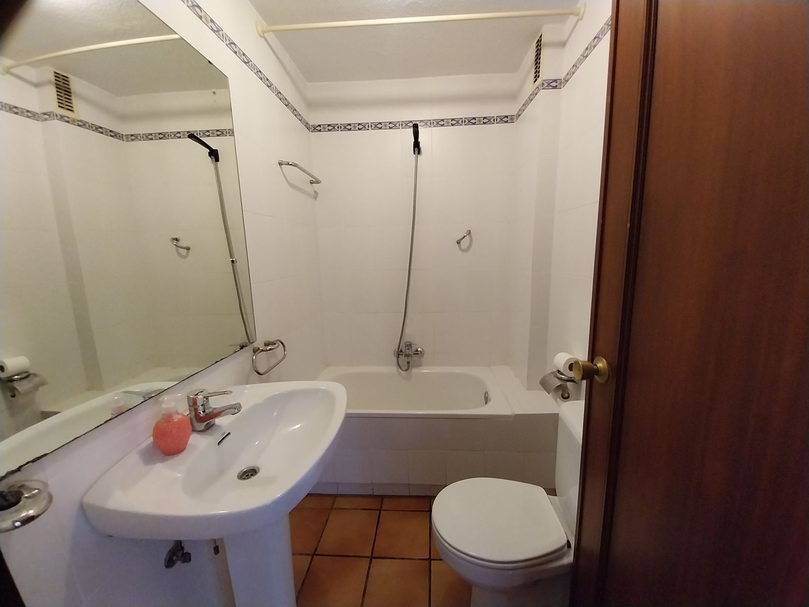 ac4f2b1fdf06e8bcd77cbfcb80998f33 - 15