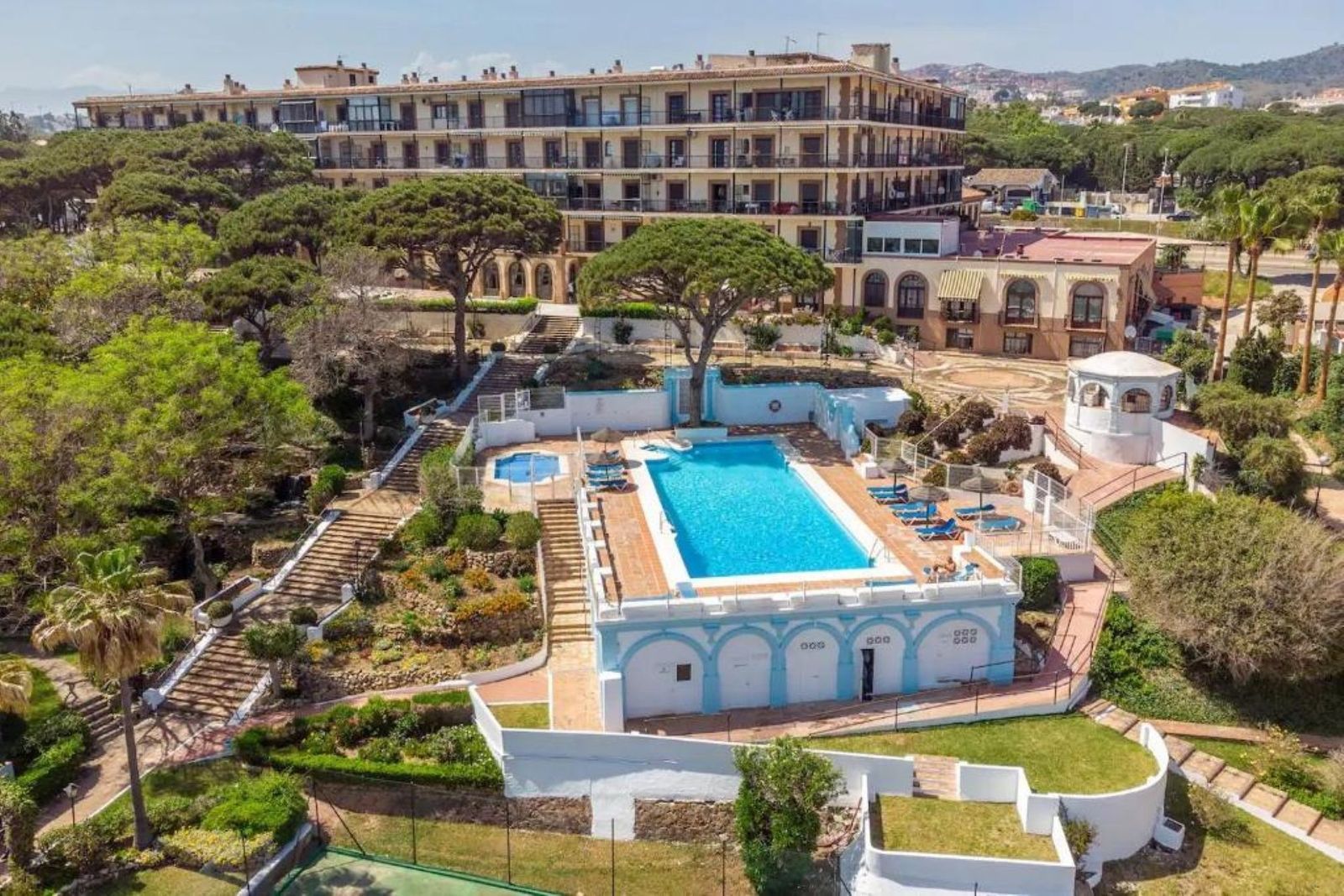 ac4f2b1fdf06e8bcd77cbfcb80998f33 - 2