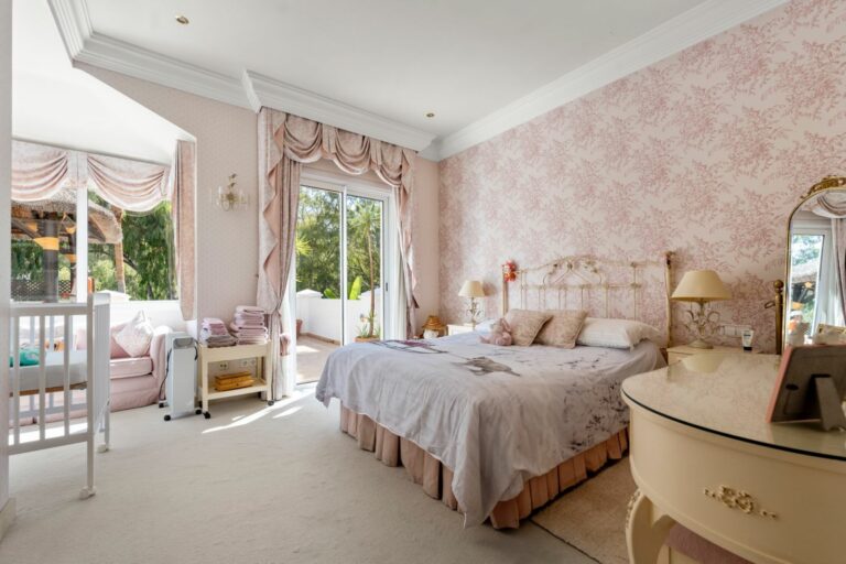 adf73979b8d03fe959b6fc8b2bbfdd85 - 14