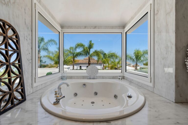 adf73979b8d03fe959b6fc8b2bbfdd85 - 15