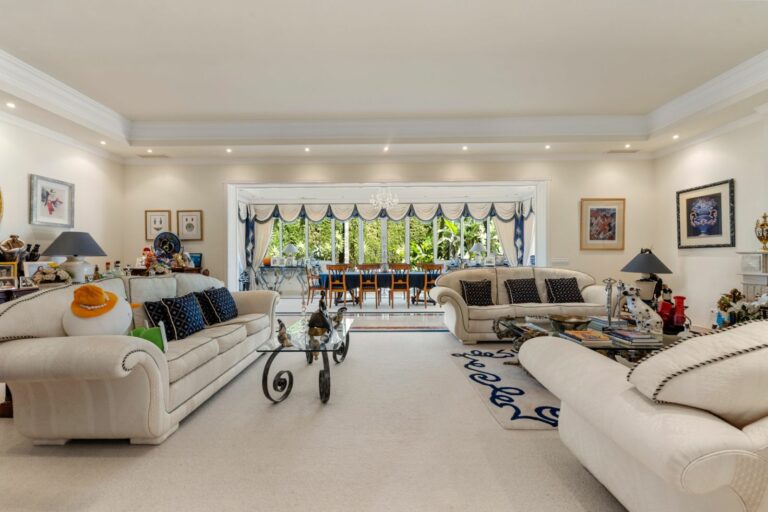 adf73979b8d03fe959b6fc8b2bbfdd85 - 2