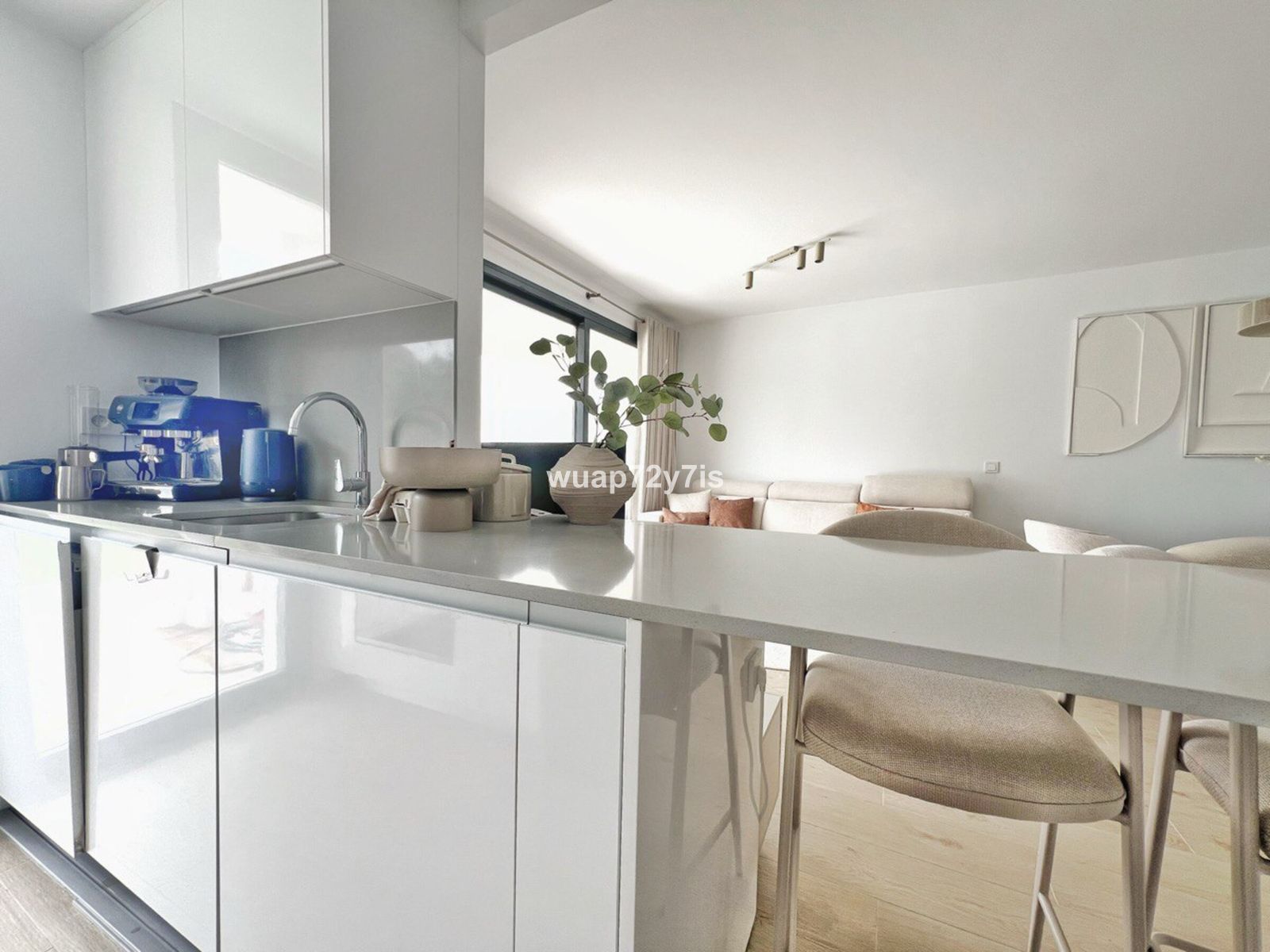 c05389438c35f1456031b0abbf38e7e6 - 9