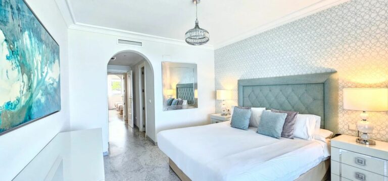 c36f0aeaa016fda51f214f455e0dd6ee - 12