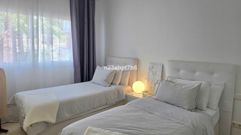 cb8f75ab21b4411acd1625543c073798 - 10