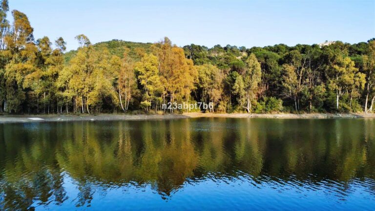 cb8f75ab21b4411acd1625543c073798 - 16