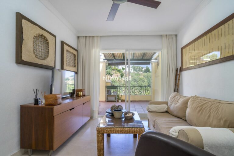 ed3f1373247d151727bece41143657c3 - 4