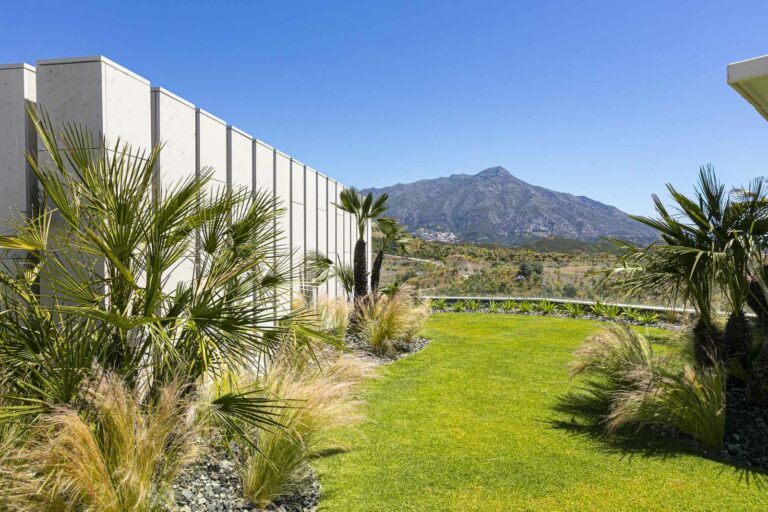 ef4e8d3292d5e150da45b20803f5f4a8 - 15