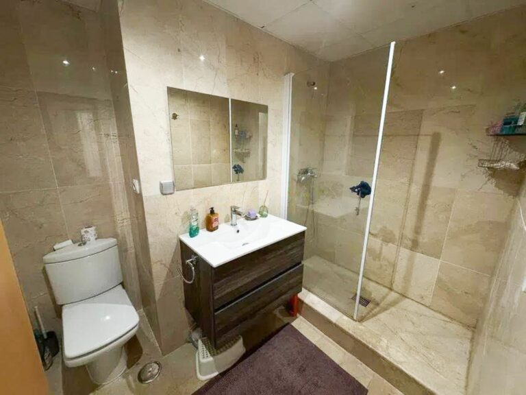 f22e98ab943129675cb6e282d87c9582 - 11