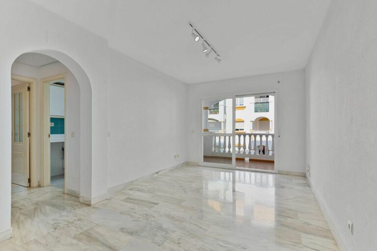 fe0832b2ae53beb56569eb8ca4eaf643 - 4