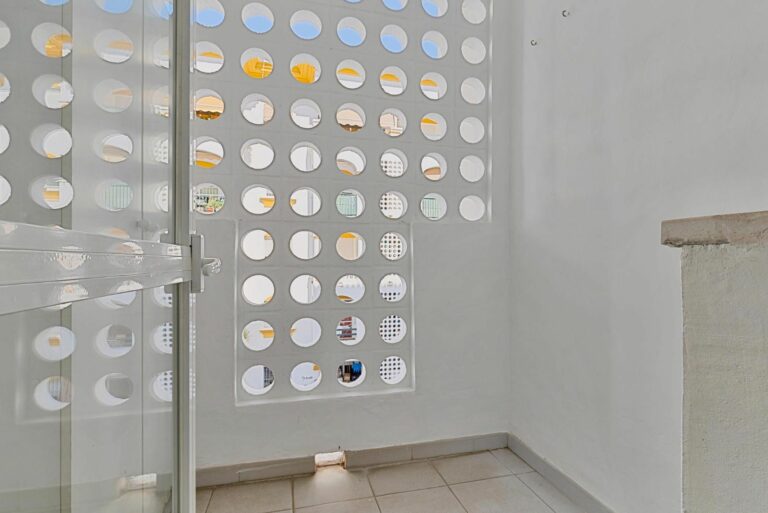 fe0832b2ae53beb56569eb8ca4eaf643 - 9