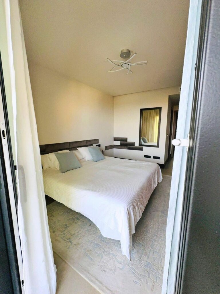 fec68154f50fcf496af8bbe43a5502d5 - 16