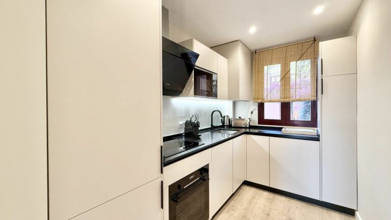 0018aad57330ec8a814c8595c9227a08 - 14