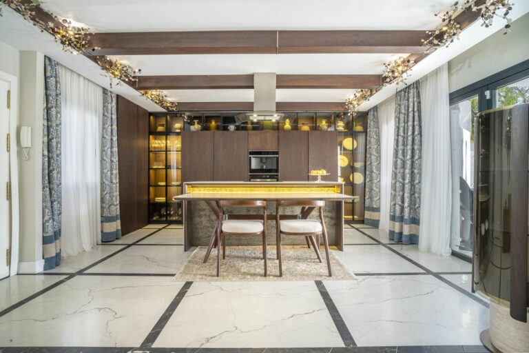 0240242b5f90e1cb360ca5a356d896e3 - 3