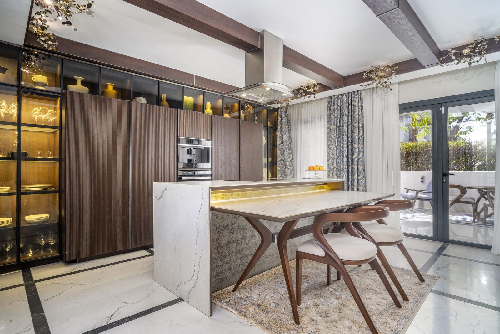 0240242b5f90e1cb360ca5a356d896e3 - 4