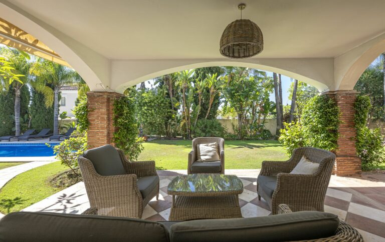 036b09b04a0ecb6d65833714f4a0b516 - 4