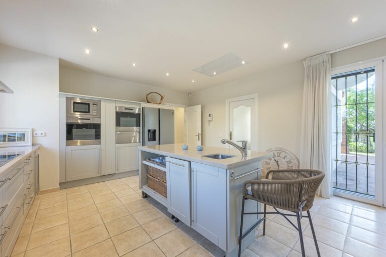 036b09b04a0ecb6d65833714f4a0b516 - 8