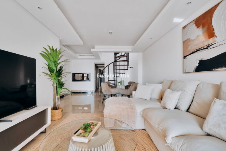 08cf2b3f87206e8c8d0283ba35f26ef2 - 7