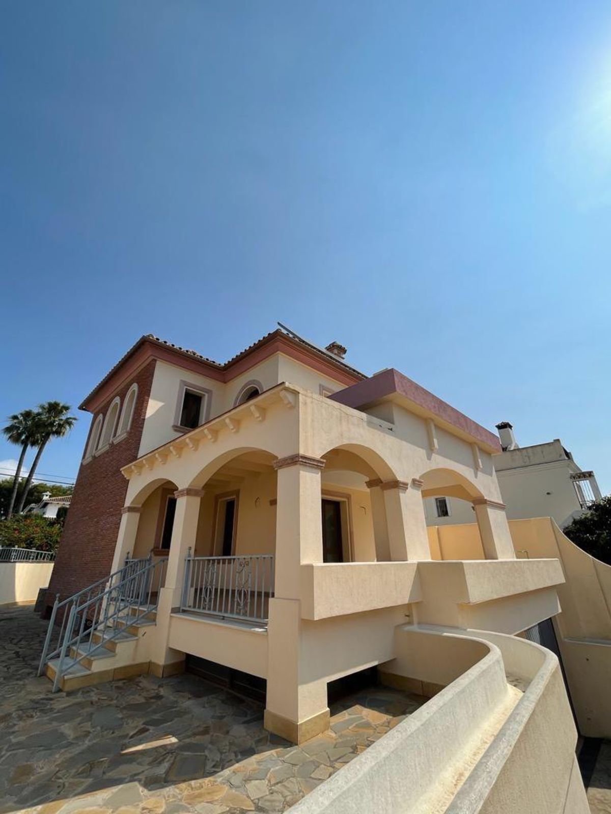 0f411890d8e0abcc0953d3b973e8b8e8 - 11