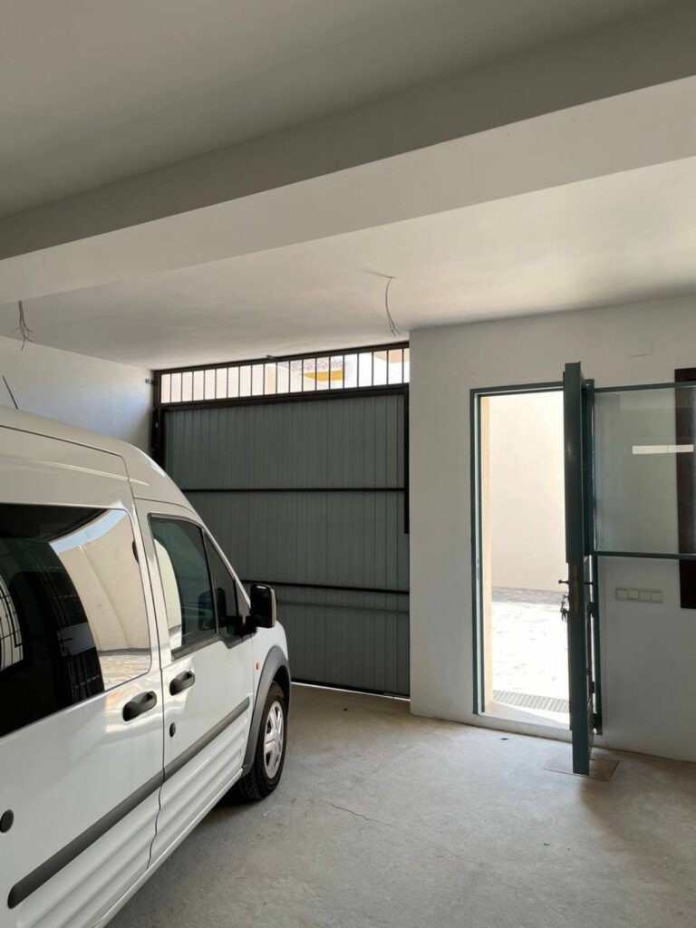 0f411890d8e0abcc0953d3b973e8b8e8 - 2