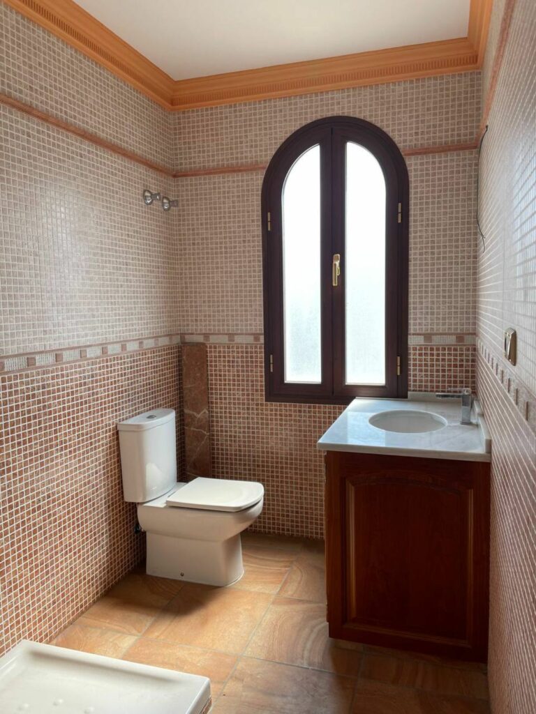 0f411890d8e0abcc0953d3b973e8b8e8 - 8