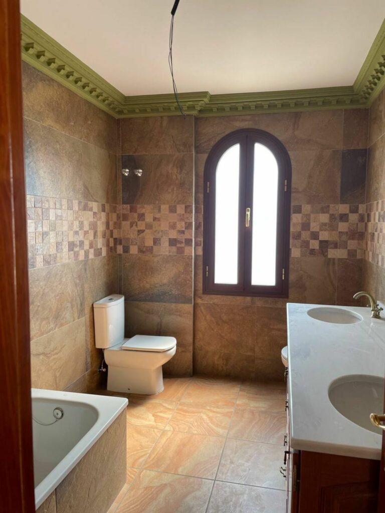 0f411890d8e0abcc0953d3b973e8b8e8 - 9