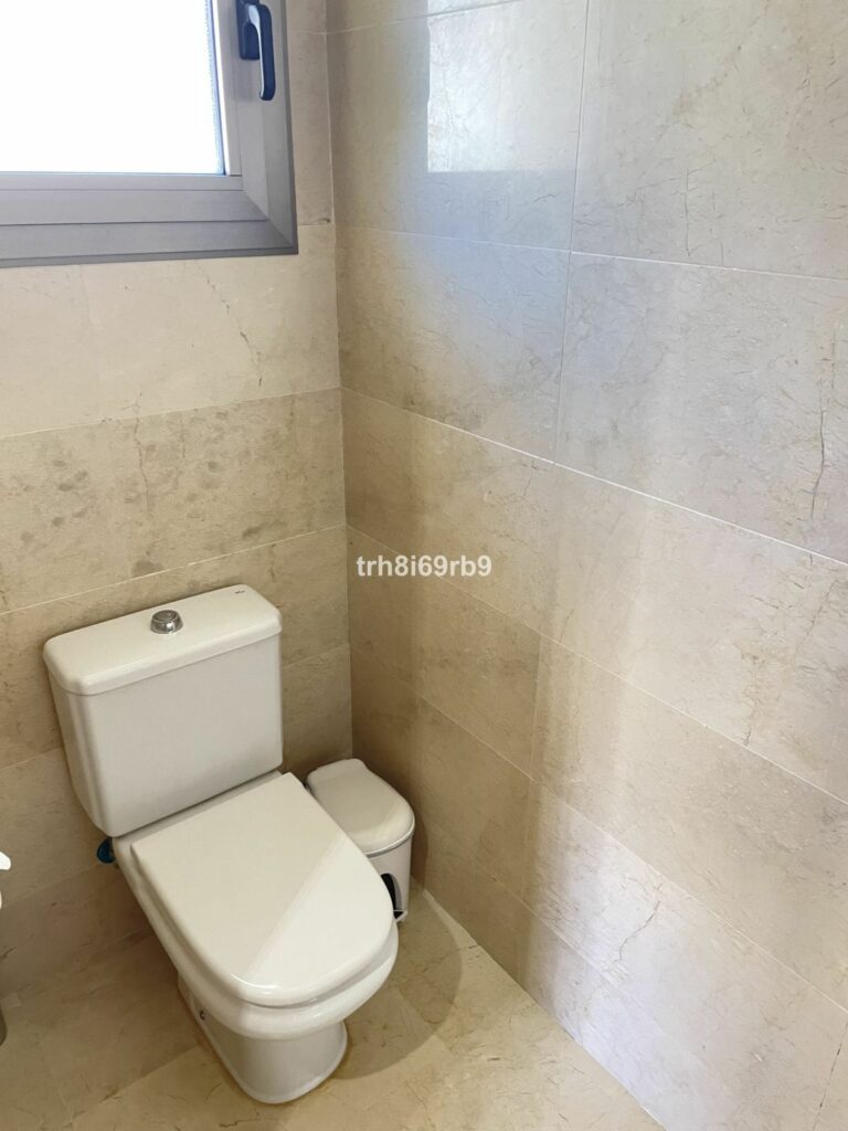 112cd64071614bb09c4bd30b9634c3b3 - 16