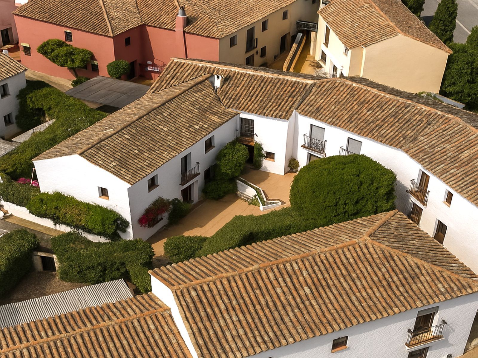 134af369068a540dec5d4d32652cfd6c - 16