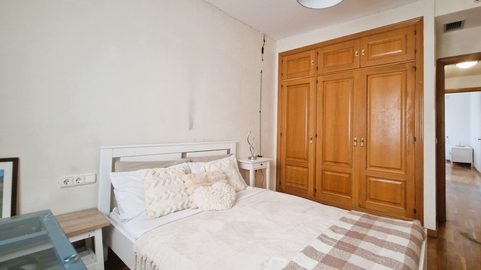 13d12f33216af22d3c7e573f518a6ace - 12