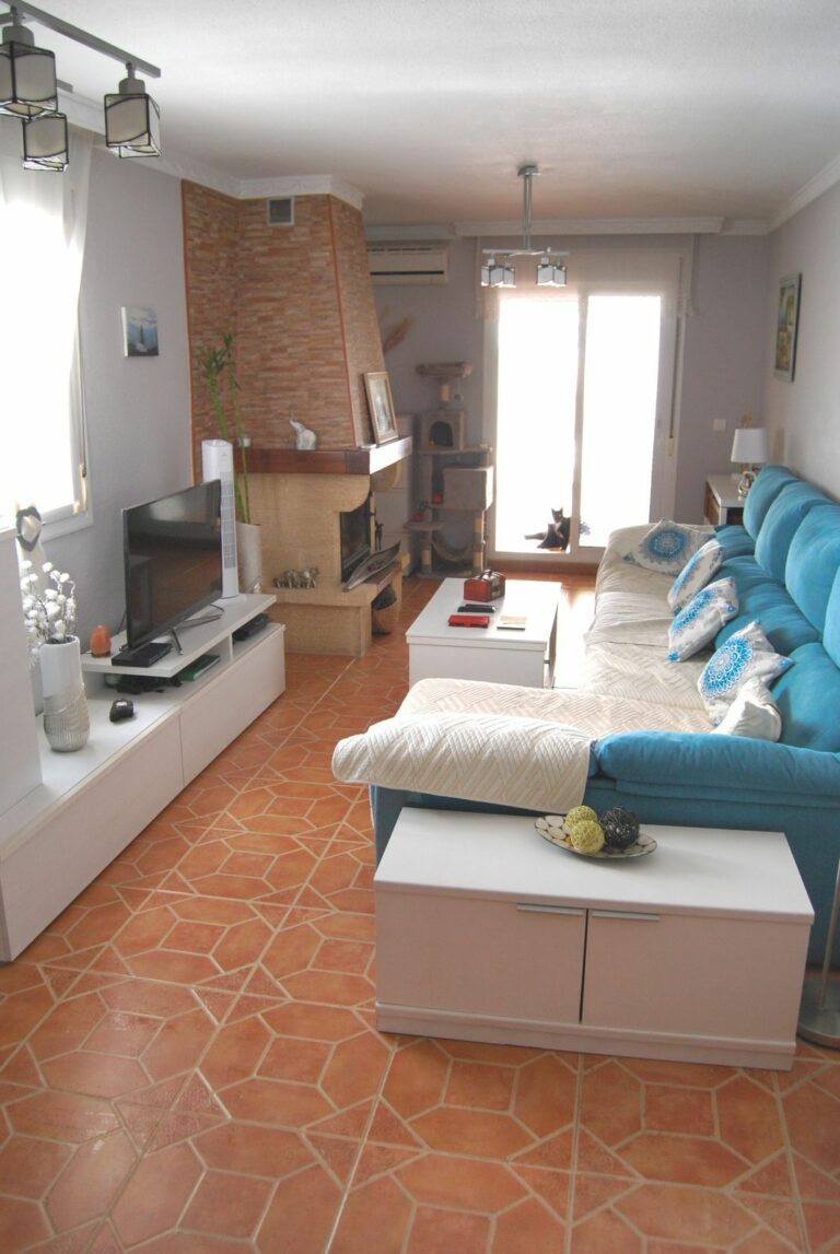 150b5f9e3df5c3f8006f42257aac77a9 - 12